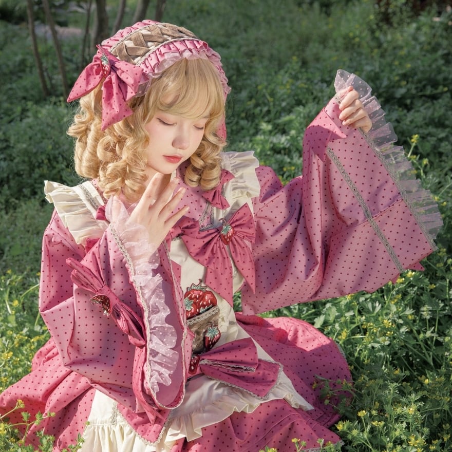 ロリータファッション 華ロリ中華風セットアップ パンダ柄とイチゴ柄