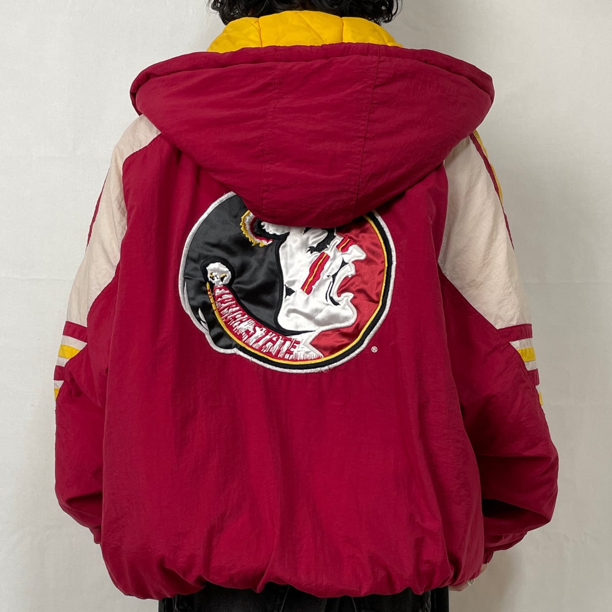 【美品】old スターター　90s 中綿ジャケット　赤　XLサイズ相当　刺繍ロゴ