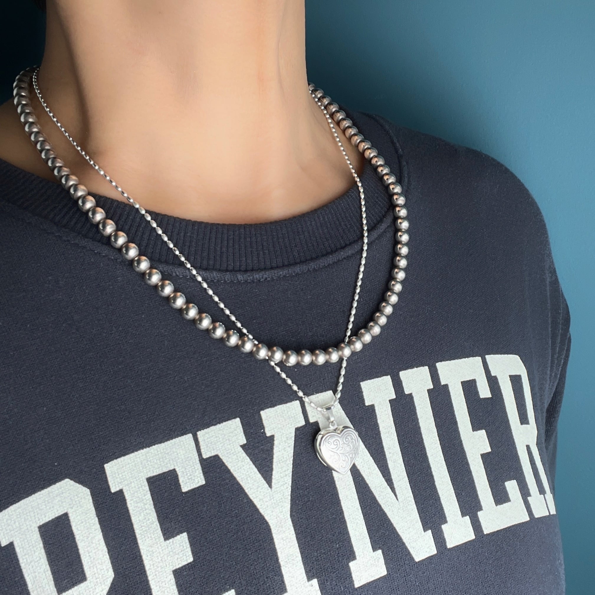 残りわずか】ハート 両面彫り ロケット ペンダント M size （チェーン