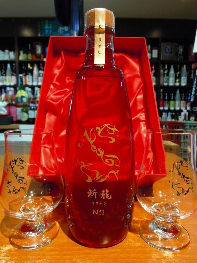 祈龍 (きりゅう) 黒糖焼酎 40度 500ml 【初回限定Ver.】町田酒造 化粧