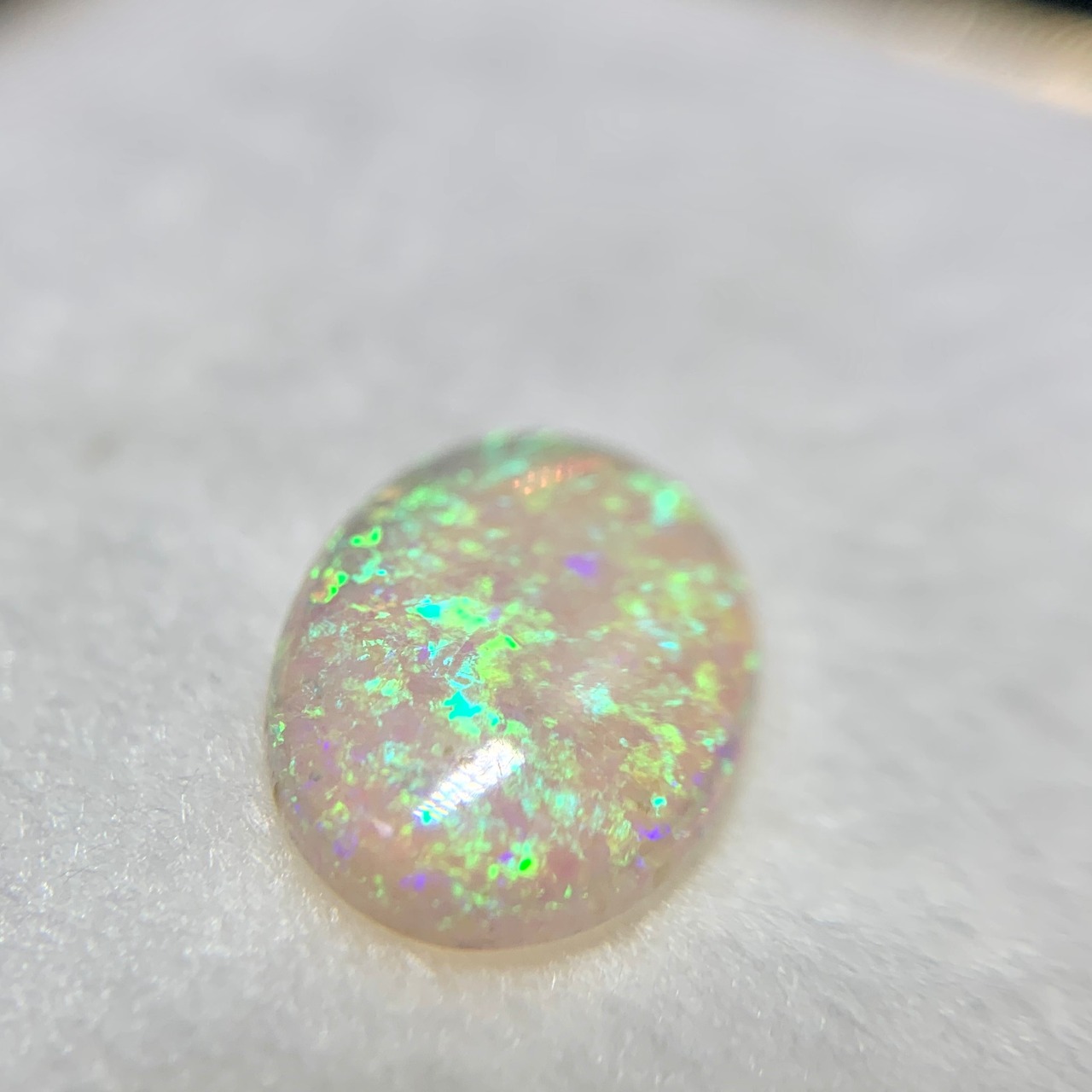オパール 1.838ct 遊色 簡易ソーティング付き