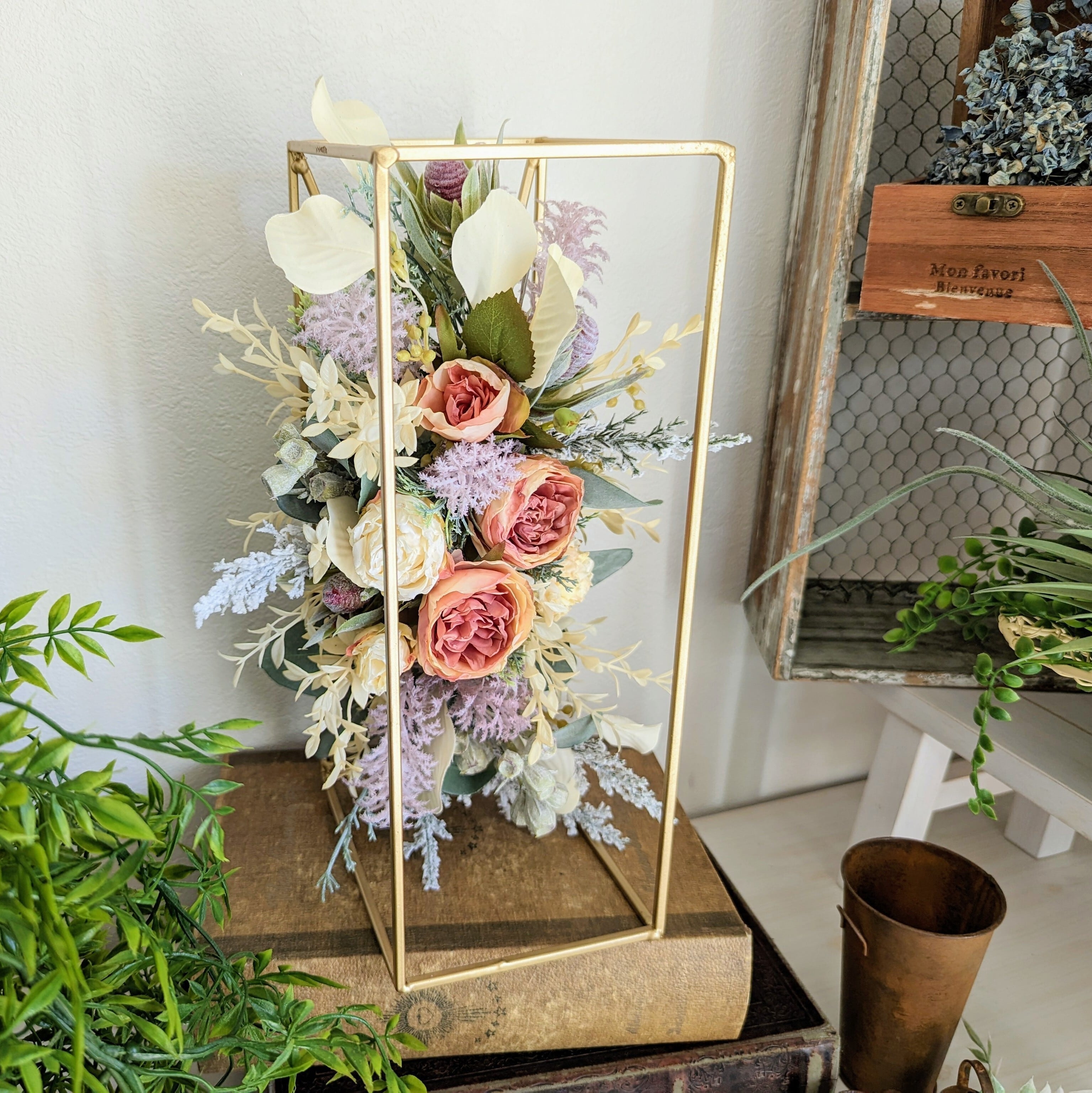 【美品】フランスアンティーク ドライフラワー ドーム ゴールドフレーム 3640 GOLD FRAME～ドライドローズのWinterArrangementPE/IV】Lタイプ