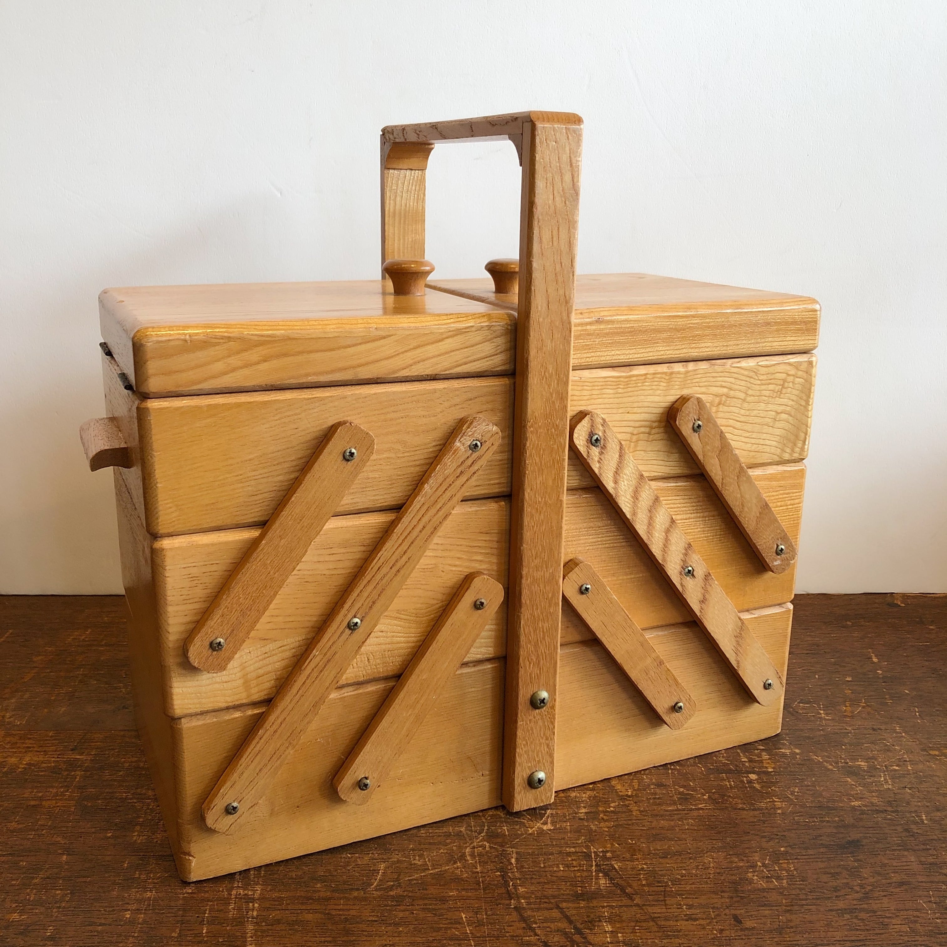 Vintage sewing box | POTLATCH