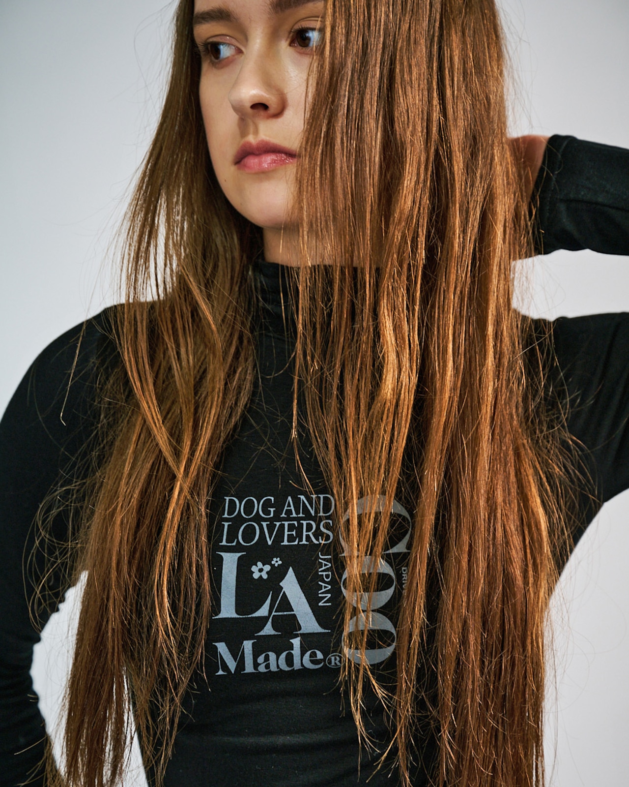 DOG AND LOVERS プリントタートルネック L/S Tシャツ (BLACK) CQ-49081