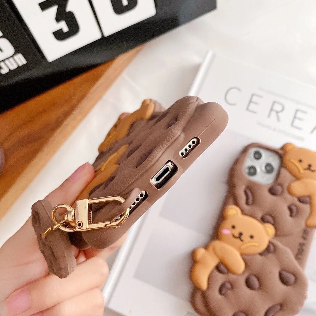 iPhone15シリーズ対応】一目惚するやつ◎可愛すぎるクマさん×チョコ