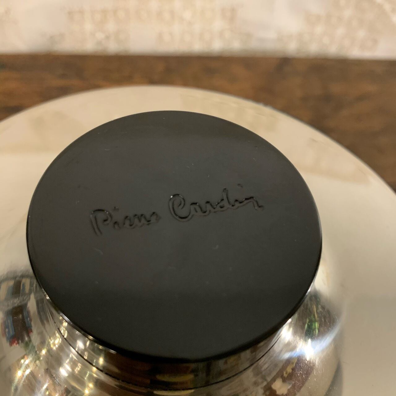 Pierre Cardin ワインレッドカラーのホーロー両手鍋 ピエール Pierre Cardin ワインレッドカラーのホーロー両手鍋 ピエール