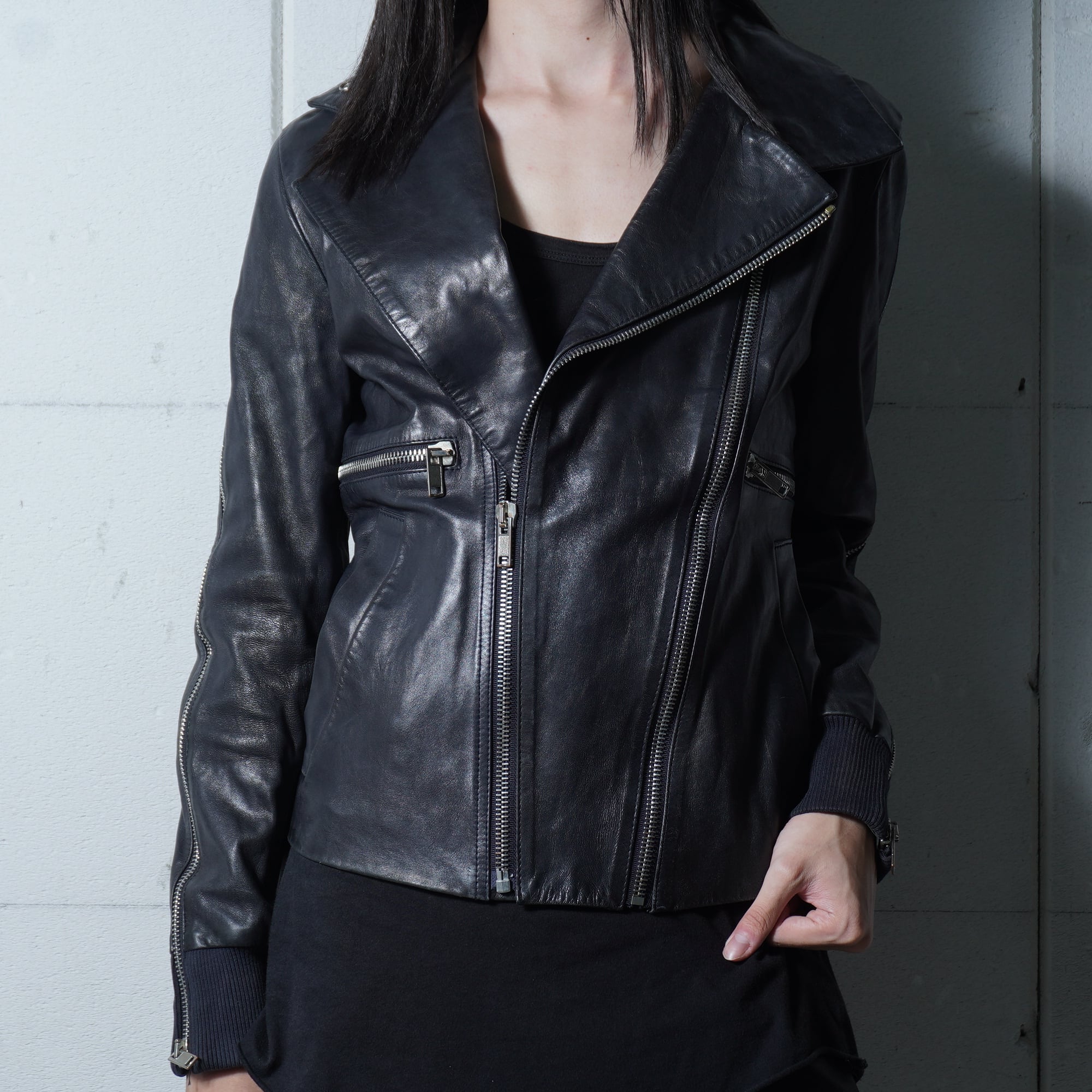 DIESEL | MIXHIVE