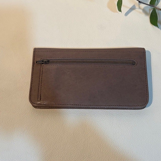 B.stuff　「フラウ」マルチコンバートメント長財布　アンモナイト