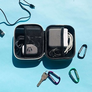 【ICUPANI】オリジナルデザイン　レザーマルチケース　Mサイズ