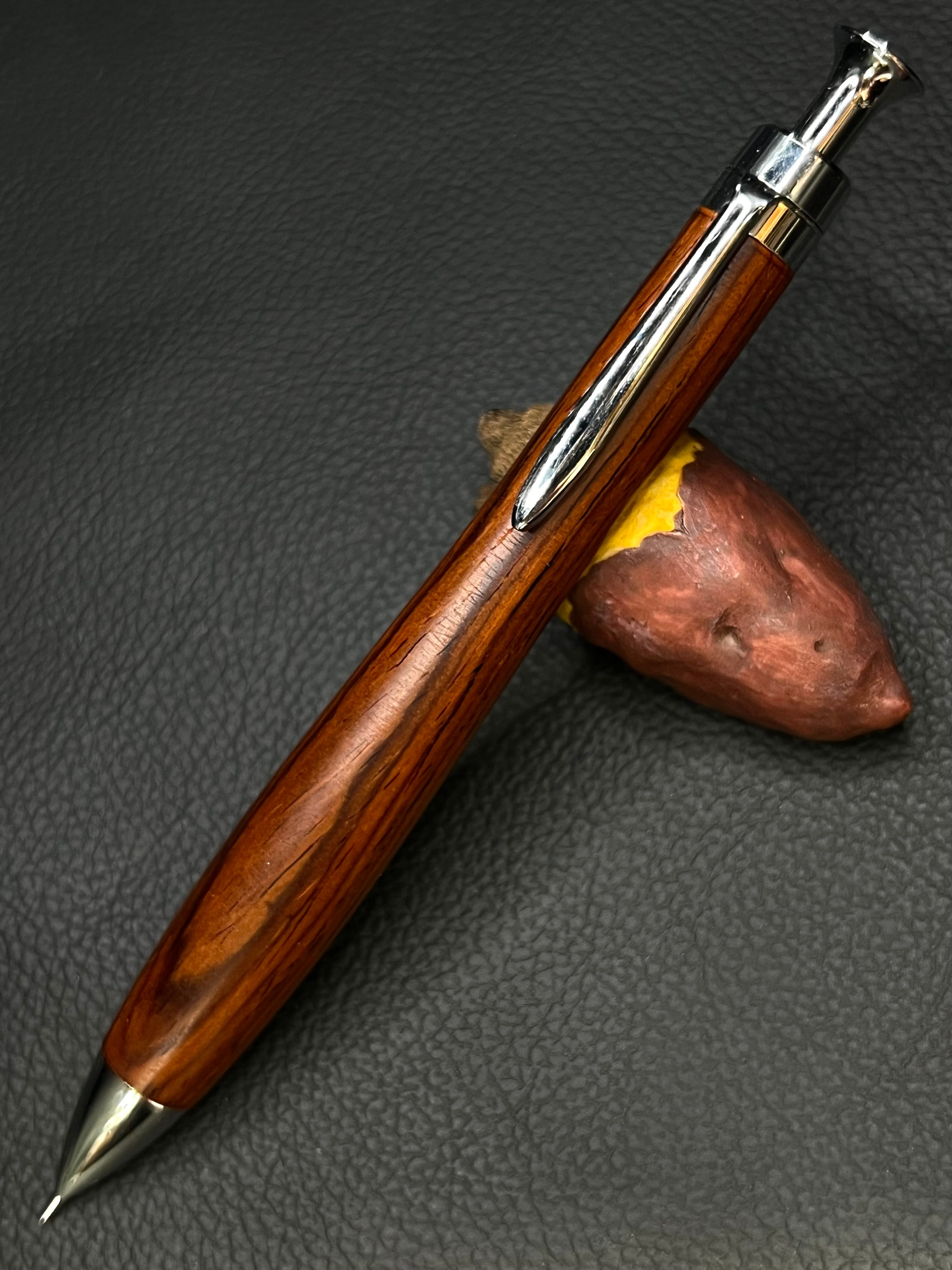 36 黒柿孔雀杢 | こぶた工房