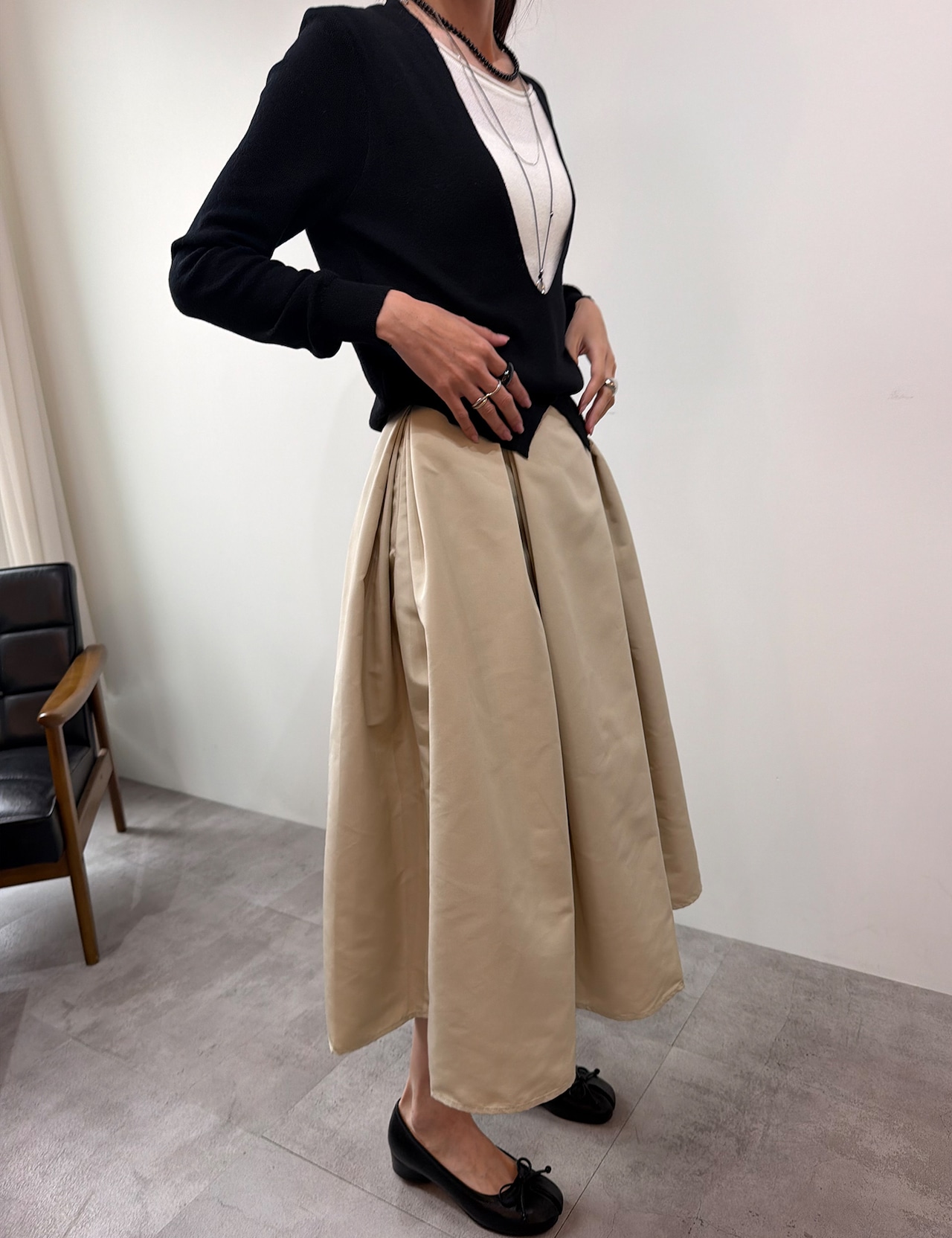 【新作5%OFF・3日間】Deep-Vneck Layered Knit_2colors