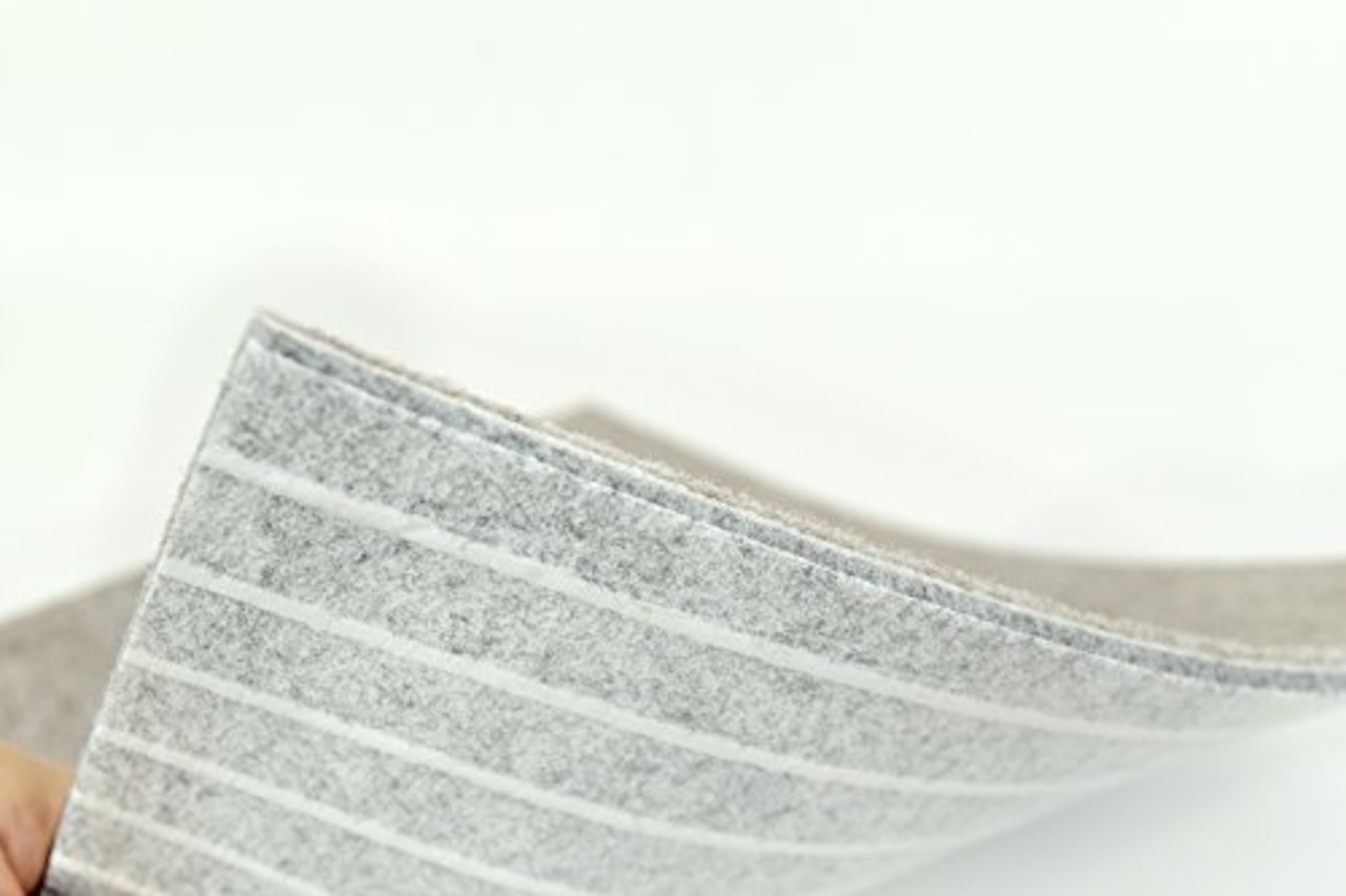 ワタナベ工業 国産タイルカーペット 吸着ぴたマット ループ 4枚組 45x45cm ベージュ