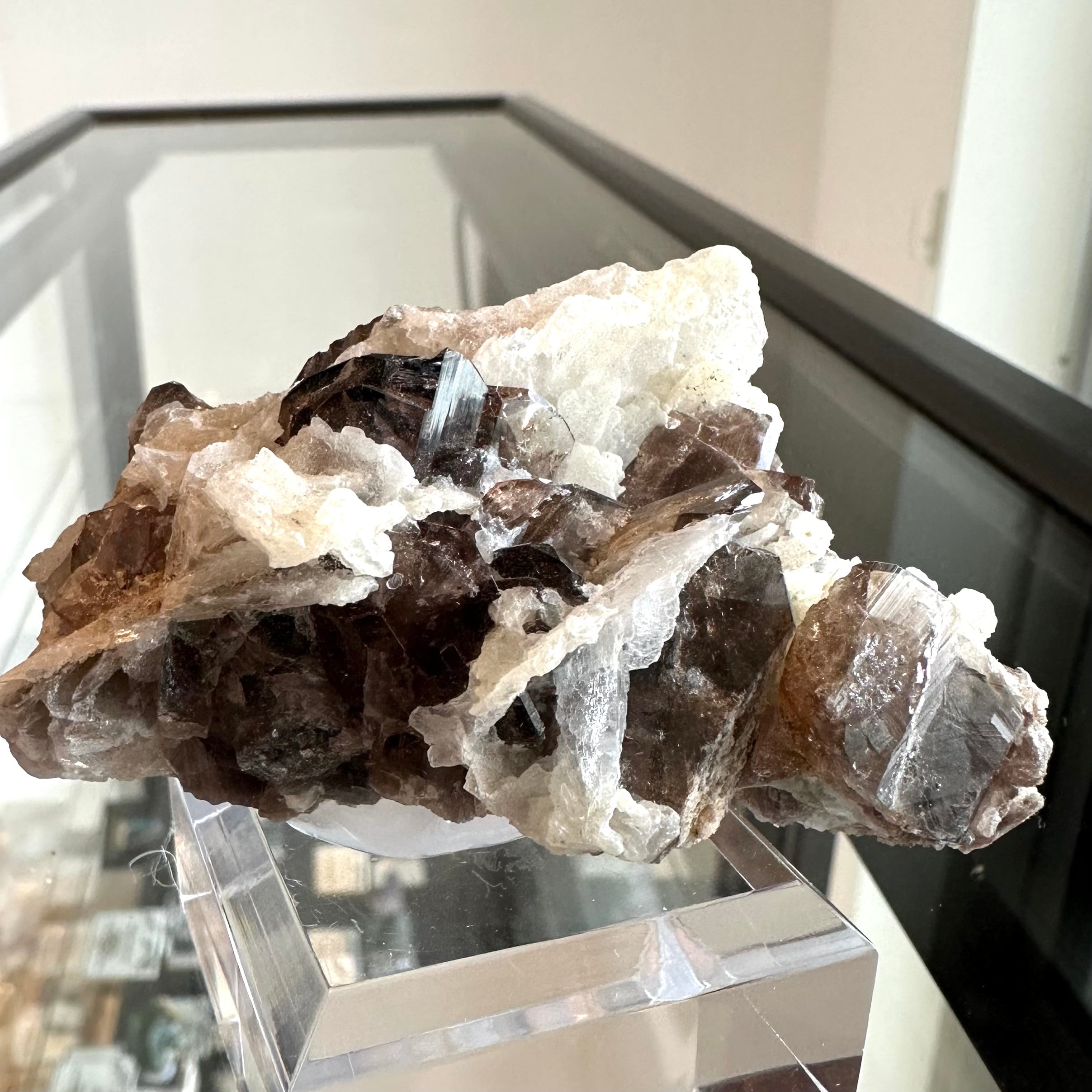 Axinite | PEANUTS MINERALS