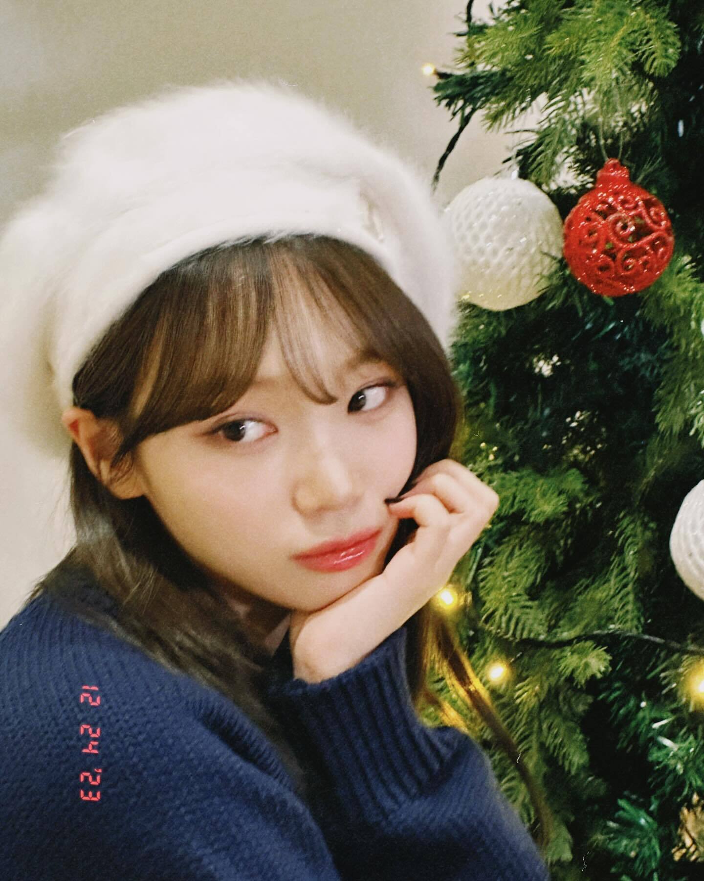 ☆LE SSERAFIM チェウォン 着用！！【SOMEWHERE BUTTER.】B logo