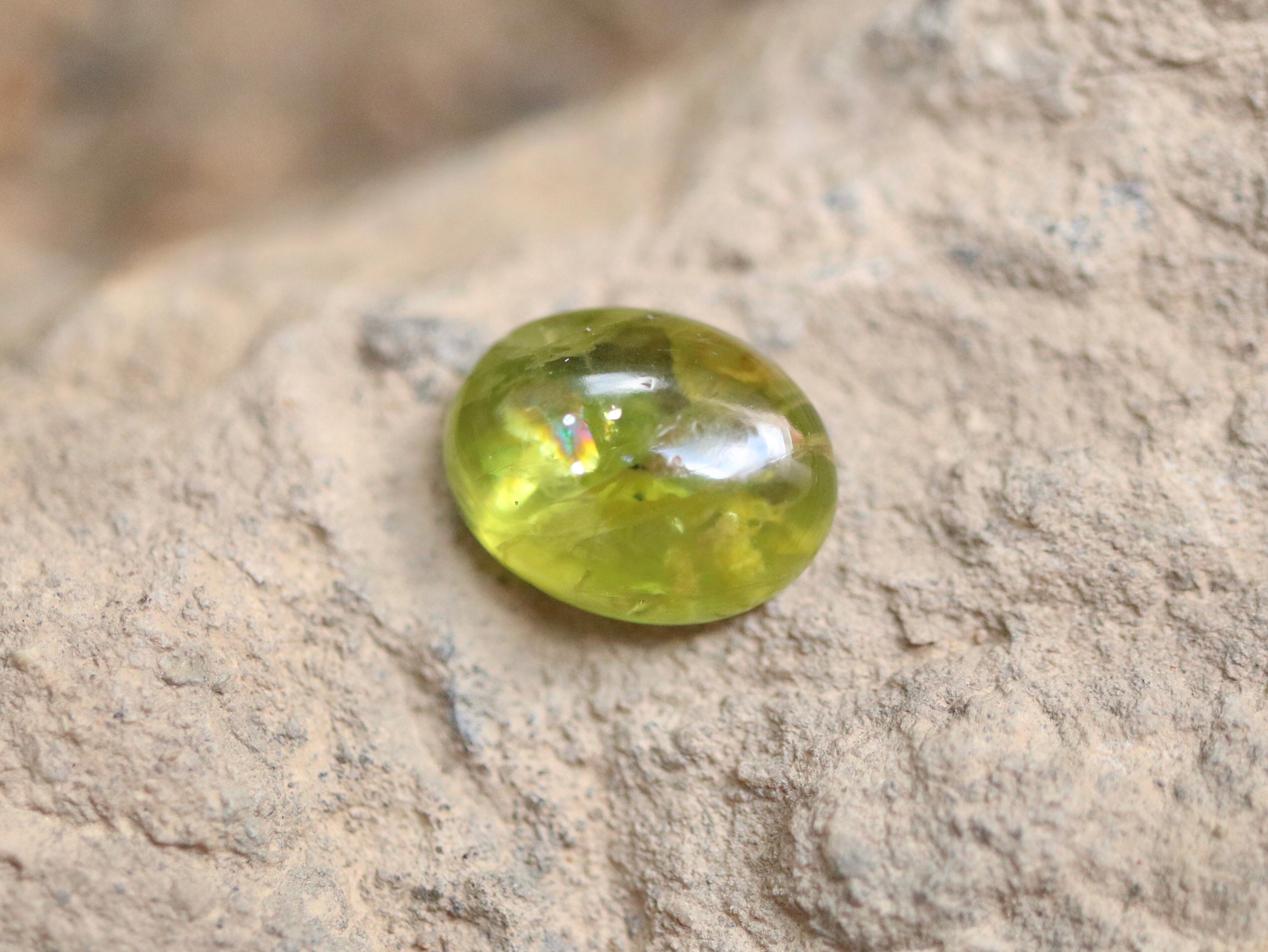 23 虹入り ペリドット