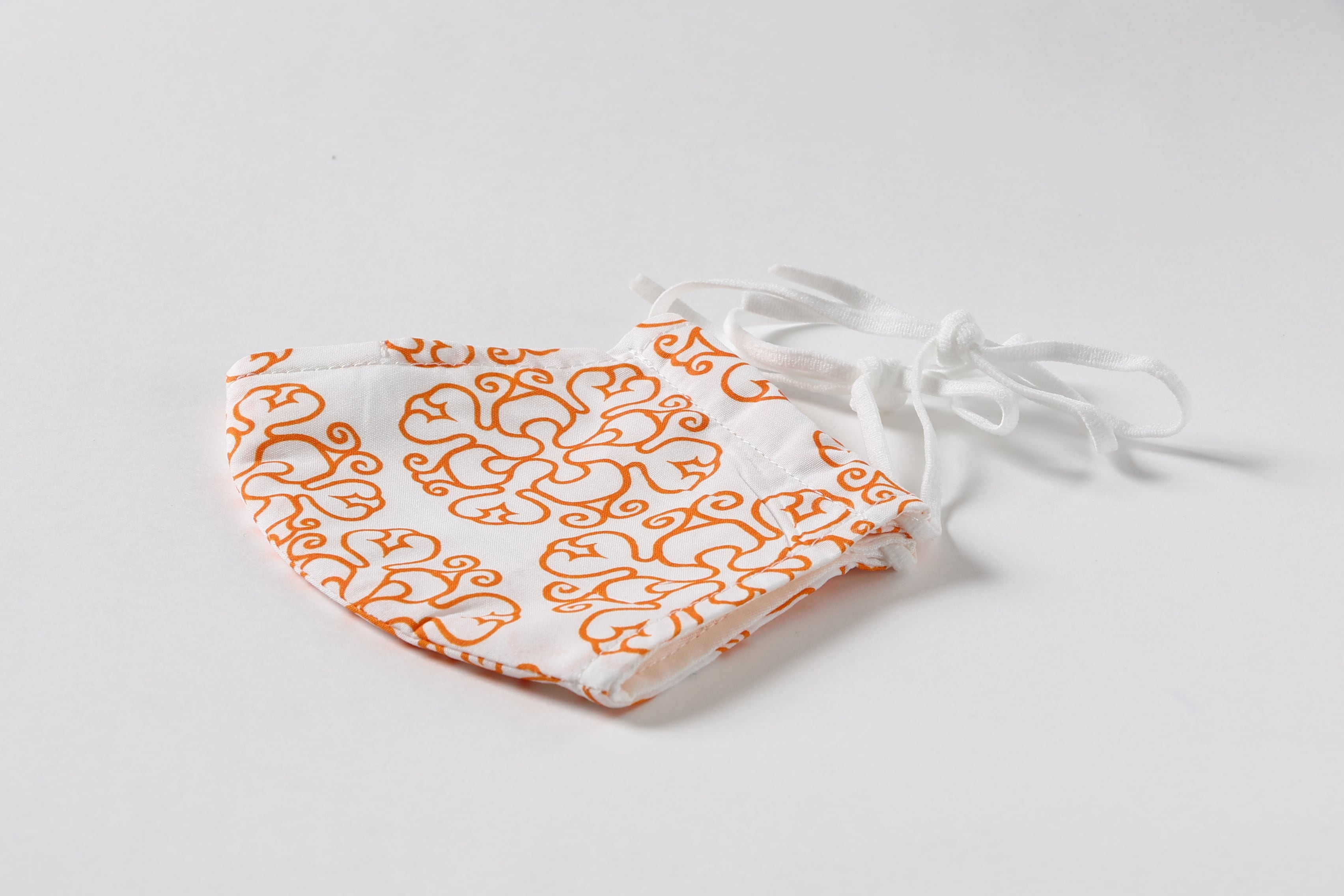 アイヌ刺しゅう 紺色に水色 37㎝×45㎝