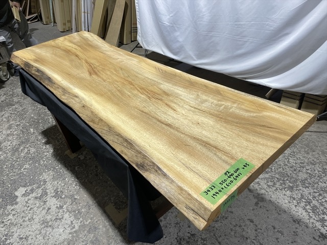 クス3433　楠　一枚板無垢材　1940x550-490-600x45mm ダイニングテーブル 　ローテーブル　センターテーブル　天板　樟　くすのき