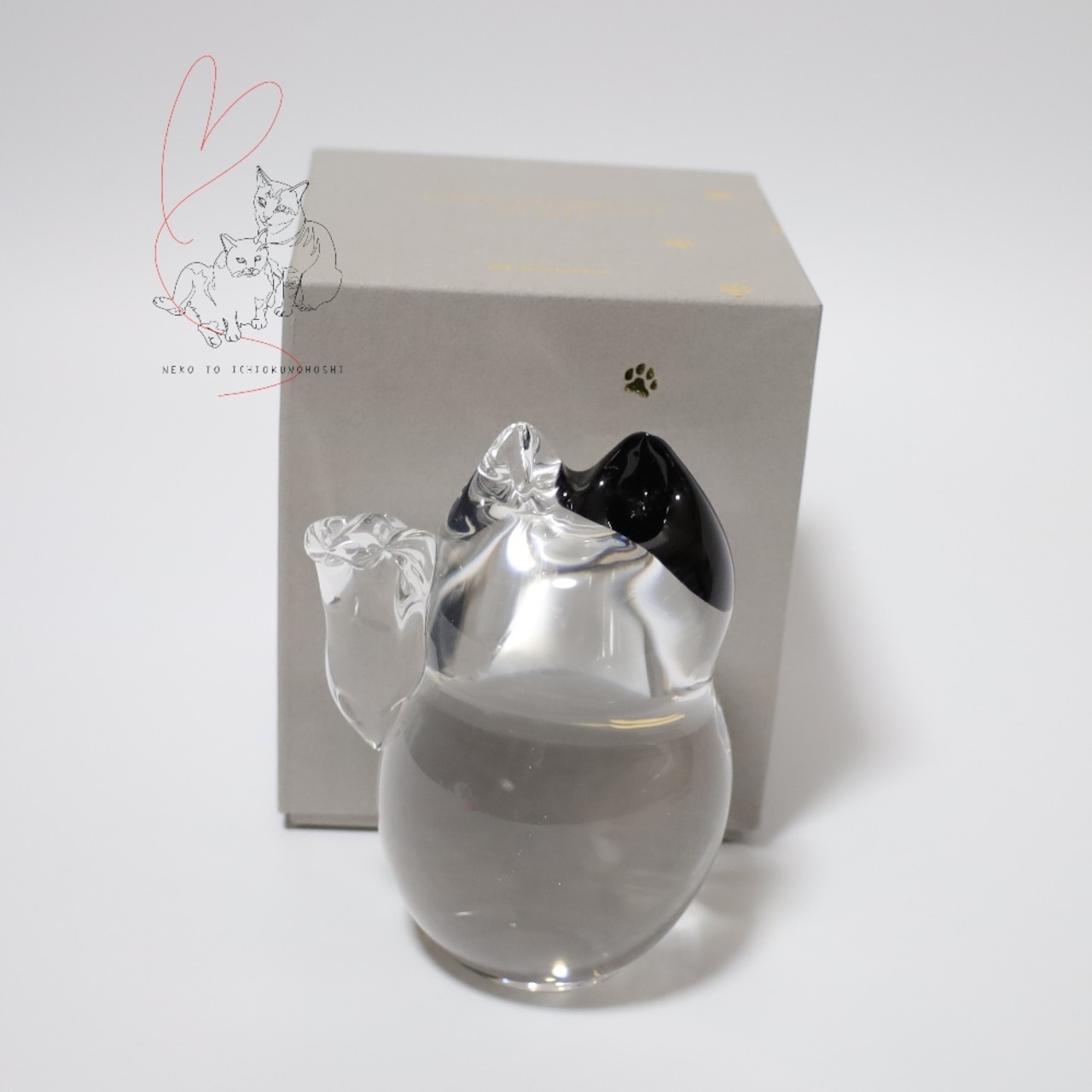 硝子の福招き猫