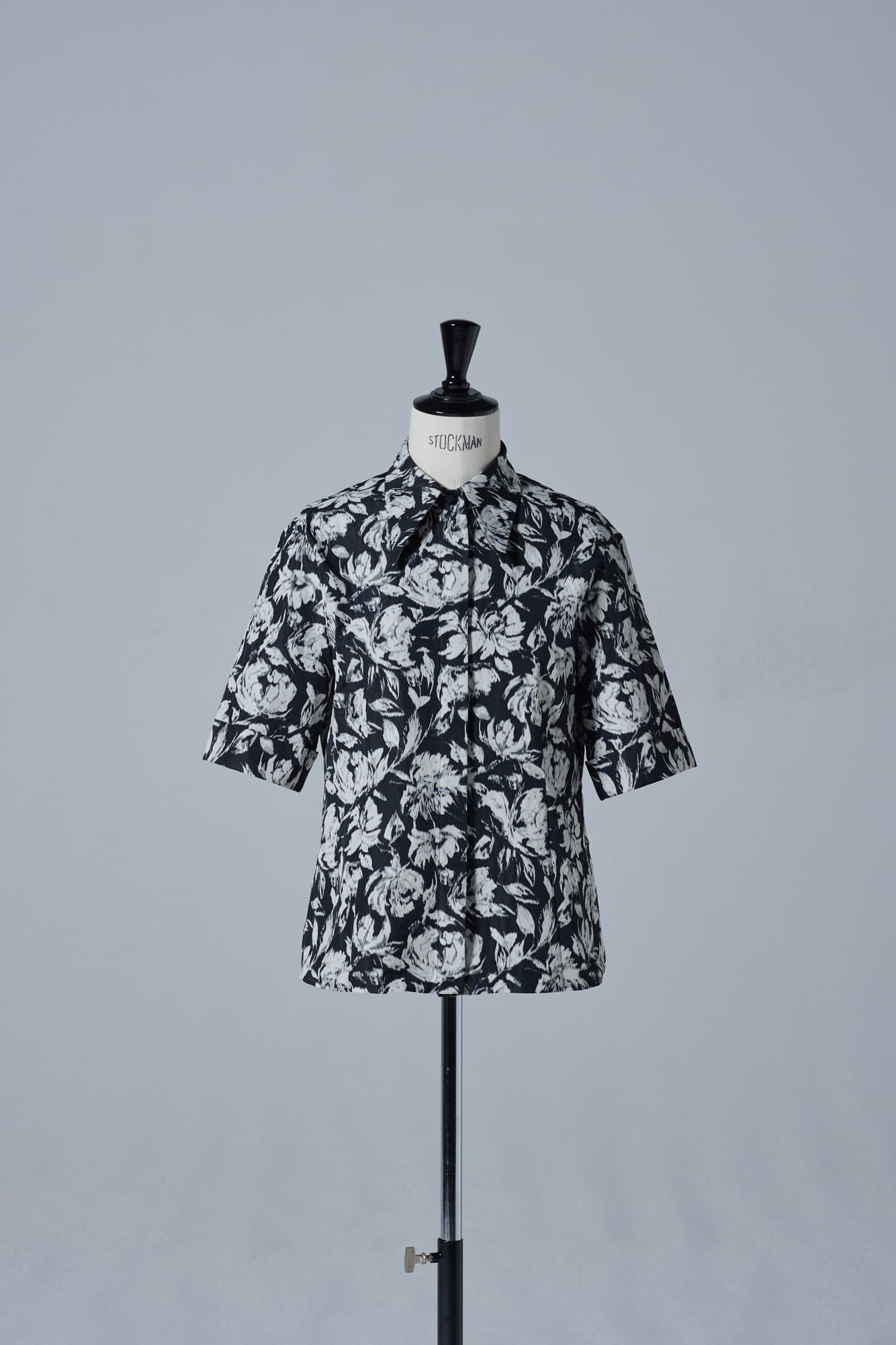saqui サキ　立体ブラウス おしゃれの楽しさに目覚める美しい「saqui（サキ）」の服 | LEE