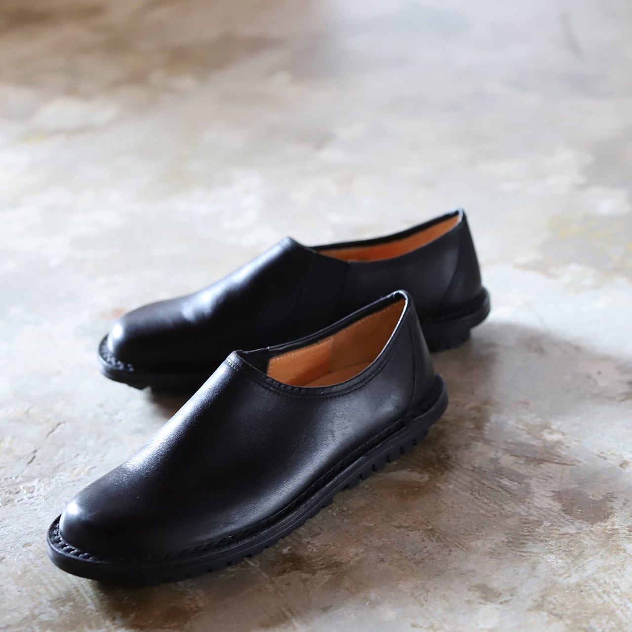 トリッペン trippen イェンYen m 38 black-box trippen トリッペン スリッポンシューズ YEN box イェン