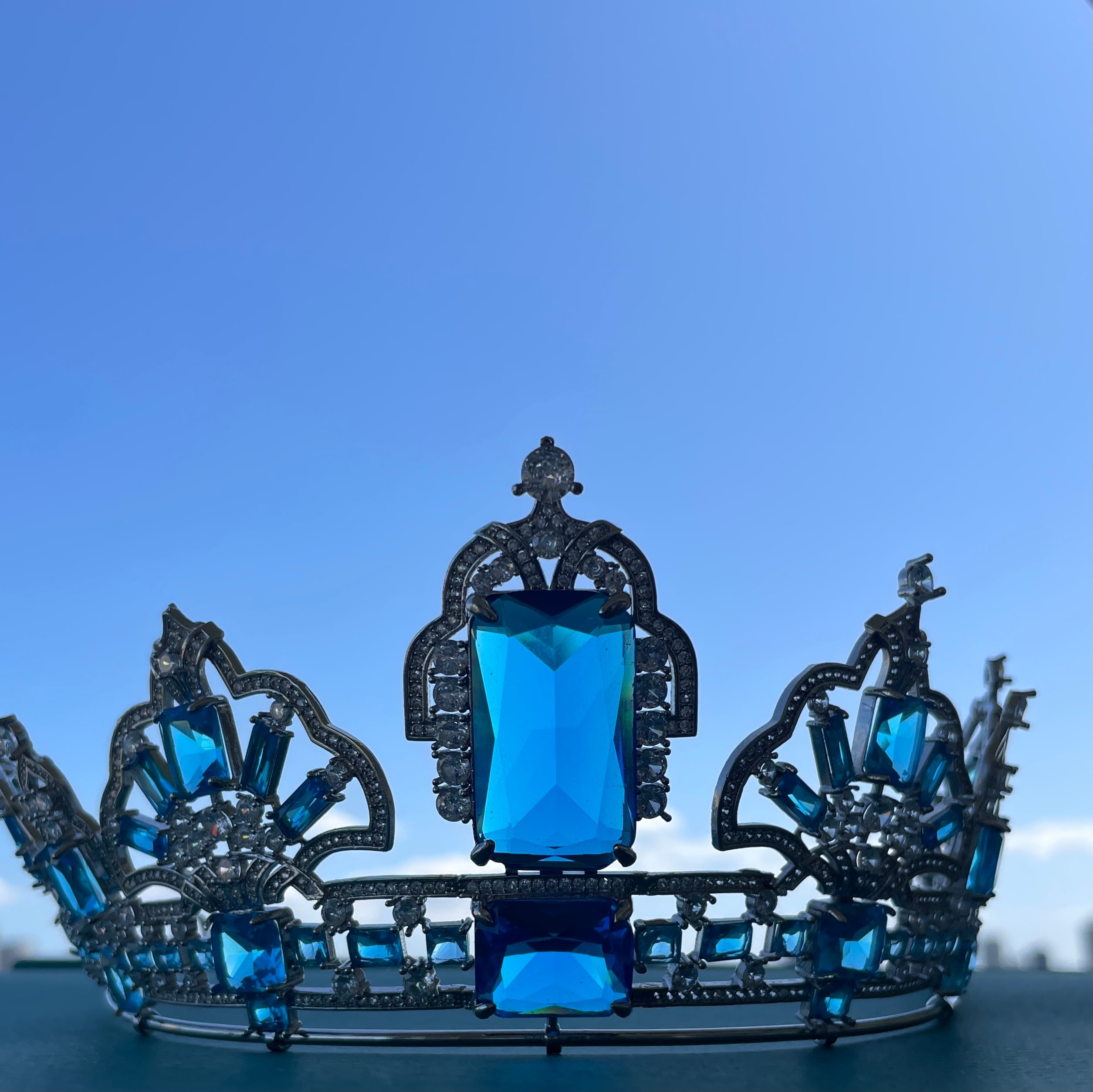 MARIKO ティアラ　イヤリング　セット MARIKO ティアラ イヤリング セット-即納 送料無料