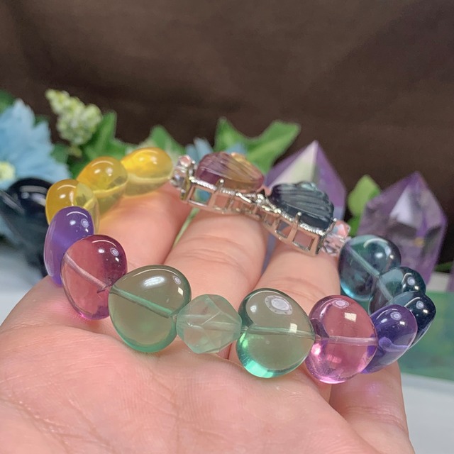 ~Butterfly~☆フローライト デザインブレスレット