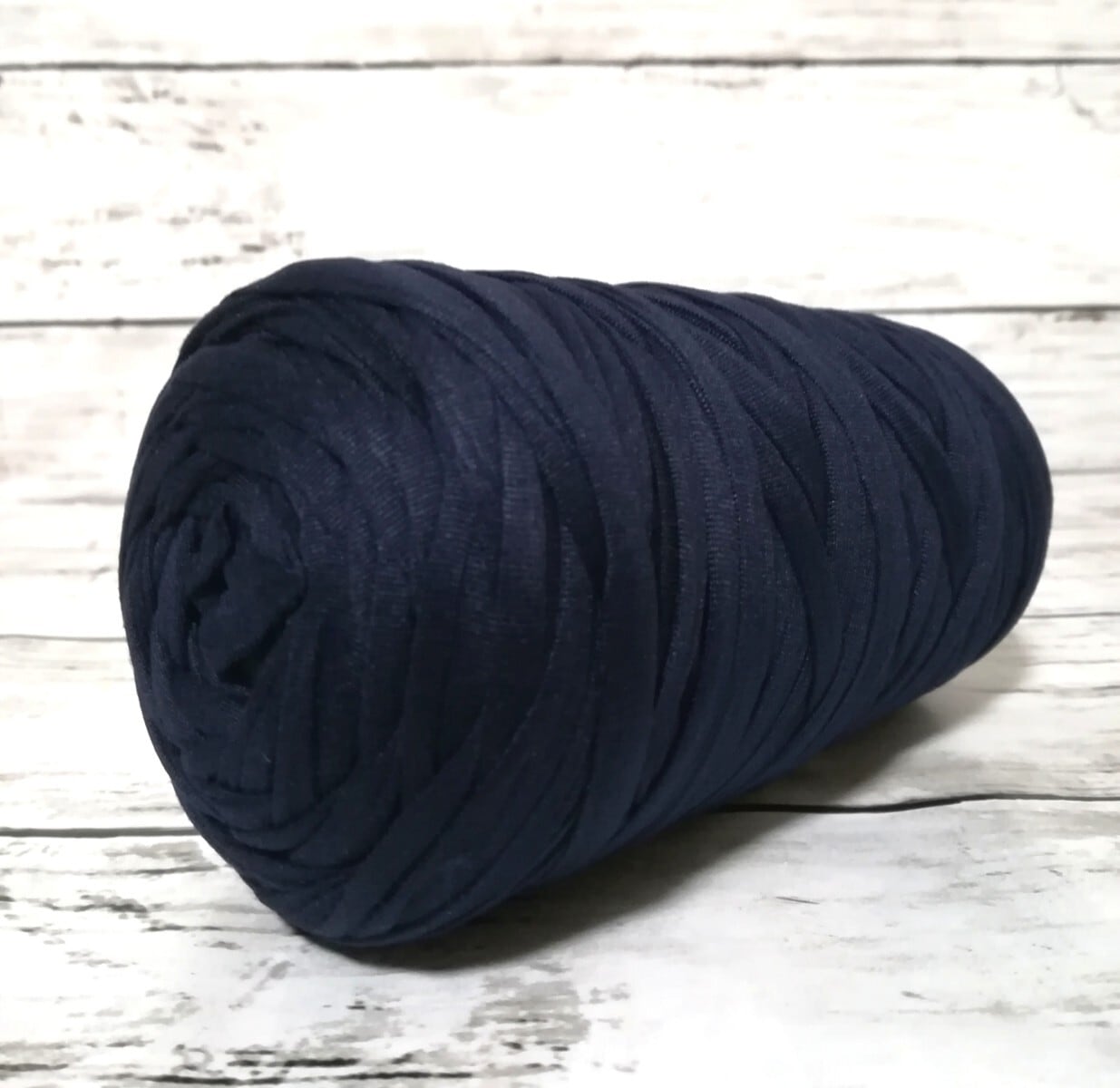 ダークネイビー 濃紺色 1玉 200g・50m Tシャツヤーン | T-SHIRT YARN