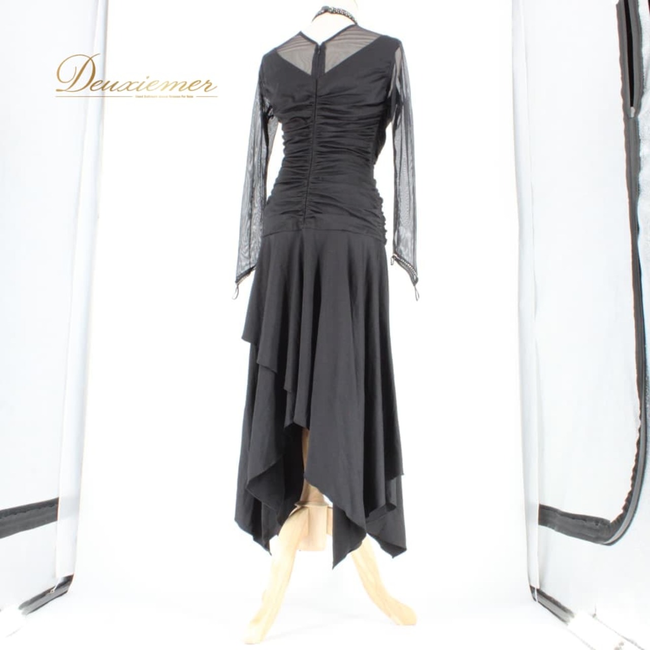 社交ダンス 衣装 スタンダード ドレス ワンピース パーティドレス レディース Fantasy 黒 ブラック系 ラインストーン レース 長袖 上品 スタンダードドレス フォーマル ワンピースドレス 社交ダンスワンピース 競技ダンス 黒レース ブラックレース ラインストーン装飾 ビジュー 光る ラメ風 きらきら クラシック 綺麗め 大人 シンプルエレガント ハイネック風 タイトスカート フレアスカート 膝丈ロング相当 ダンス衣装 9号 相当 ポリエステル混 着痩せ すっきり きれいシルエット