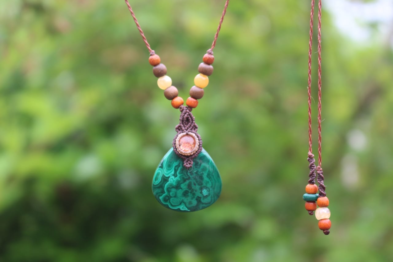 Malachite  & Sunstone micro macrame woody pendant