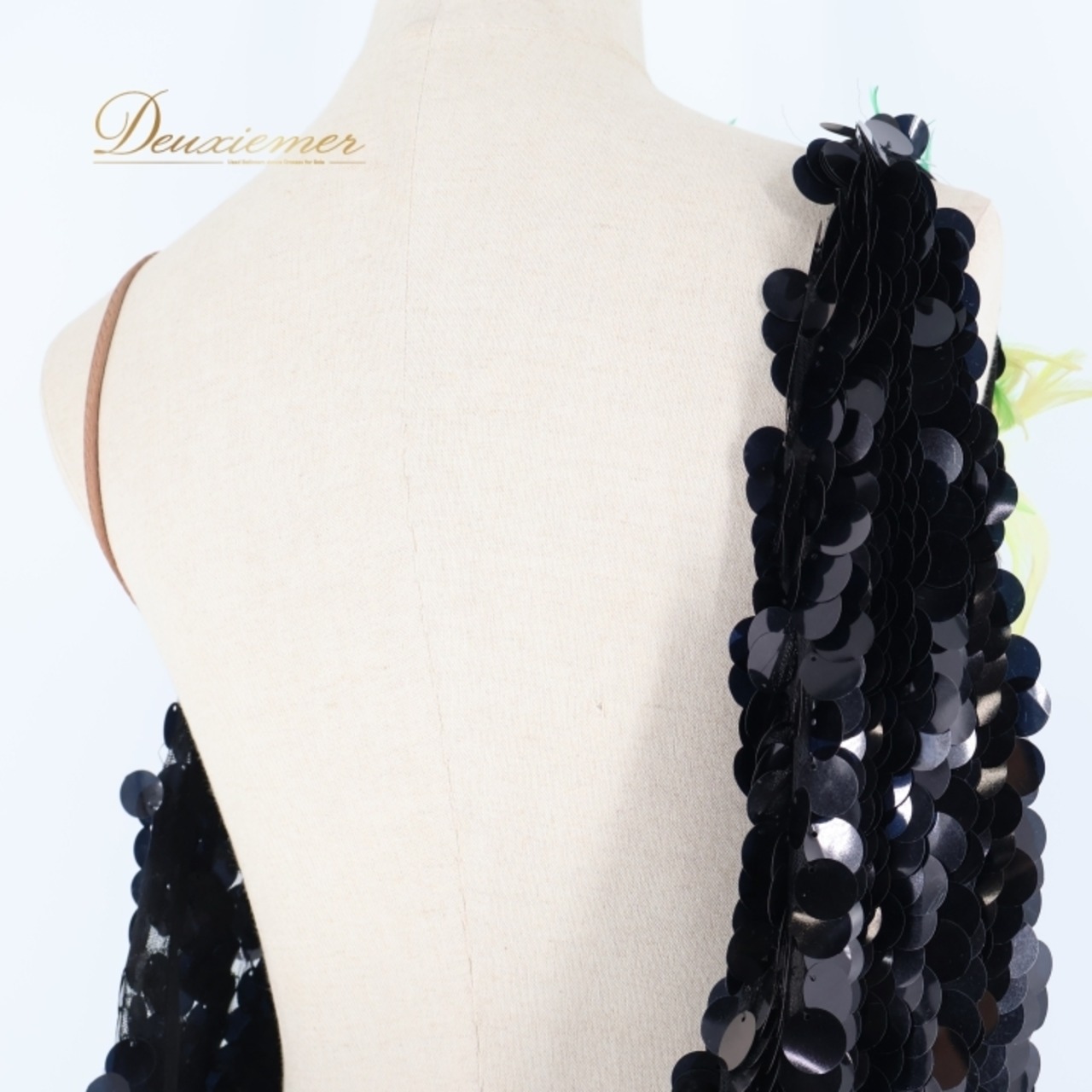 社交ダンス 衣装 タカダンス TAKADANCE ラテン ドレス ワンピース 羽 黒 スパンコール デモ 競技 ダンス パーティ 発表会 ブラック系 グリーン系 ラテンドレス 羽付き 豪華 スパンコール おしゃれ レオタード レッスン コスチューム ダンスイベント ステージ衣装 女性用 コーディネート