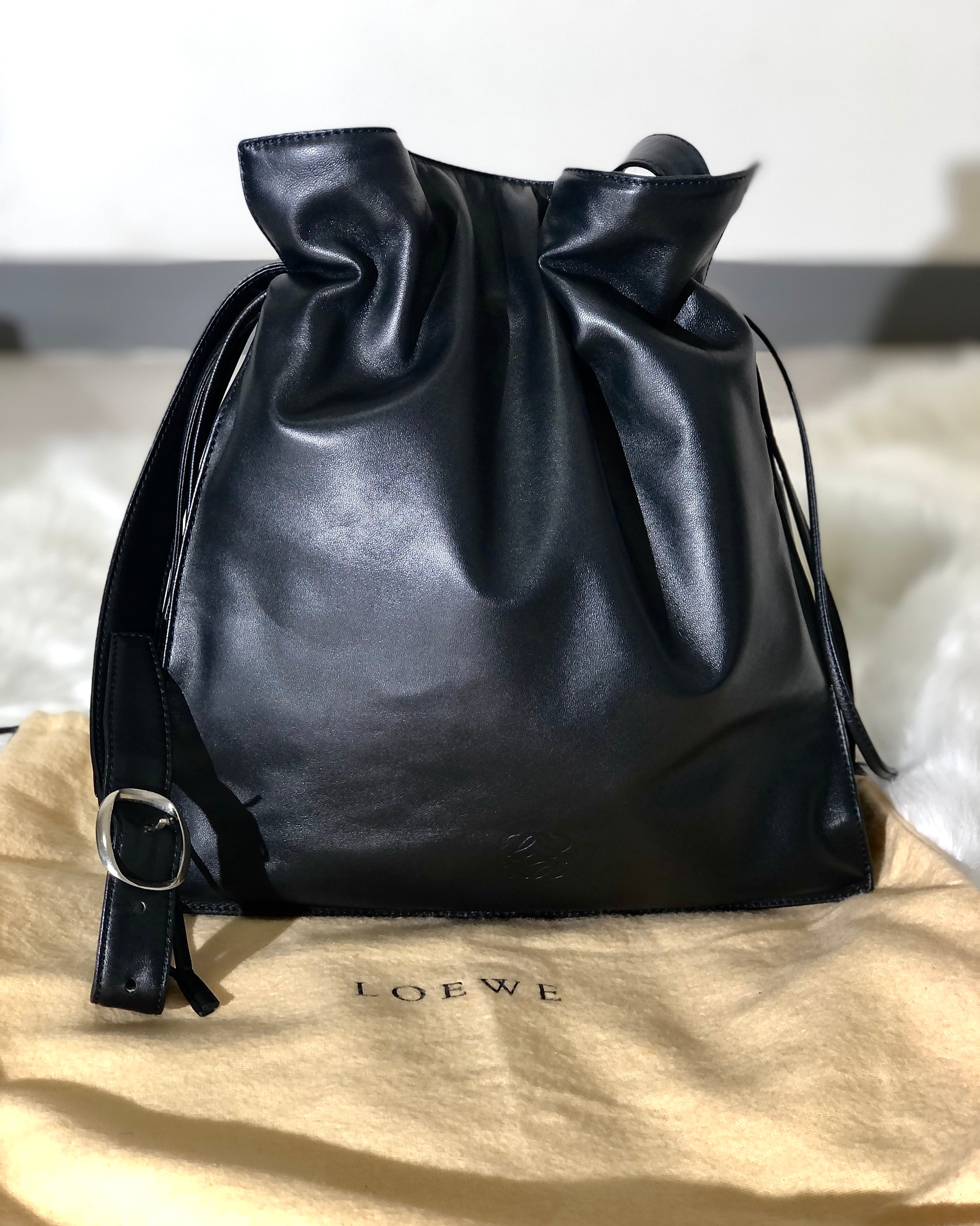 LOEWE ショルダーバッグ ハンドバッグ レザー ブラックレザーサイズ