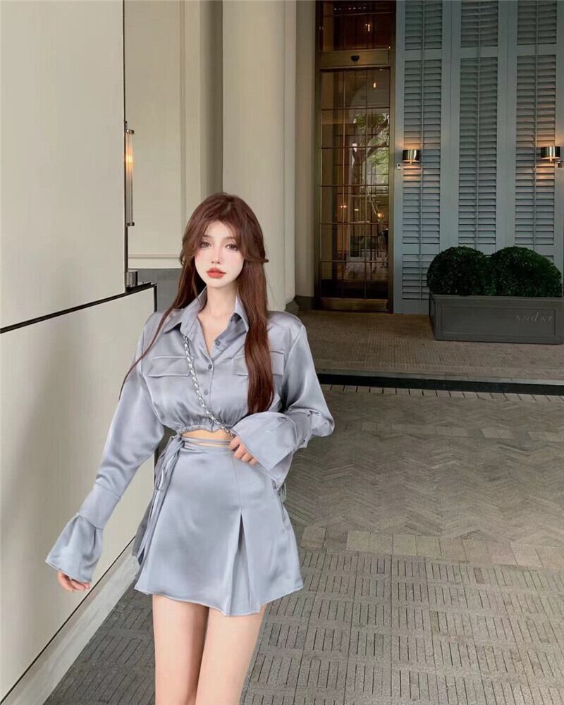 サテンスカート ハイウェスト薄手Aラインショートサマーグレー 夏物 ブラックストロベリース78653973665