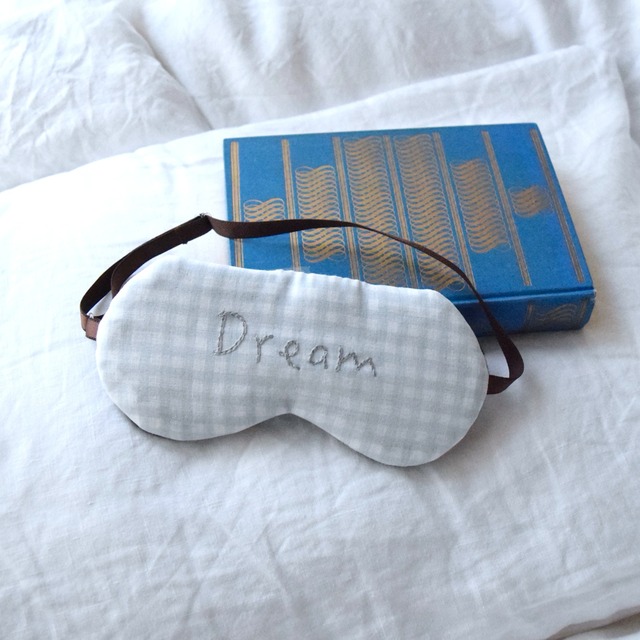 【名入れ】やすらぎギンガムチェックのアイマスク|ブルーグレー|収納ポーチ付