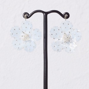 Bijoux flower earring ( pale blue )