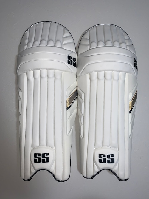 SS Batting Pads Super Lite Series Gladiator 