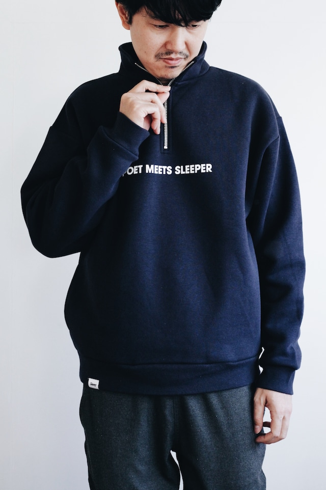 【minka × POET MEETS DUBWISE(ミンカ × ポエトミーツダブワイズ)】 POET MEETS SLEEPER HALF ZIP SWEAT