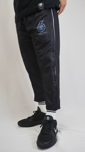 LINE CREW SOCKS color White
