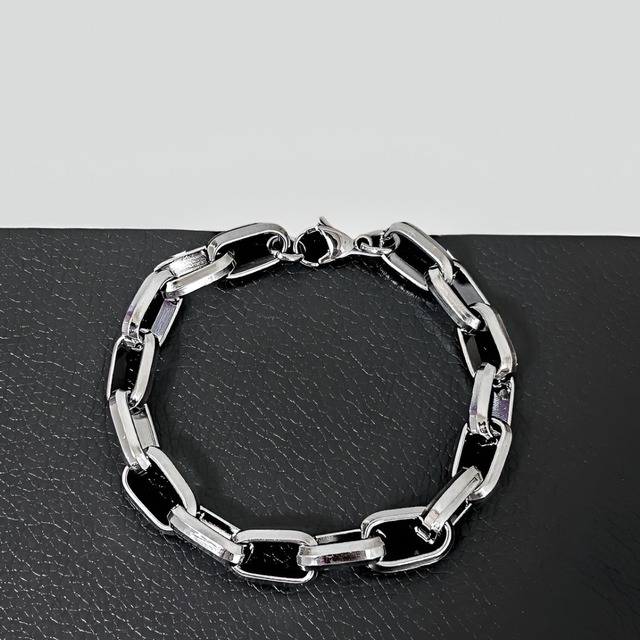 Square link bracelet