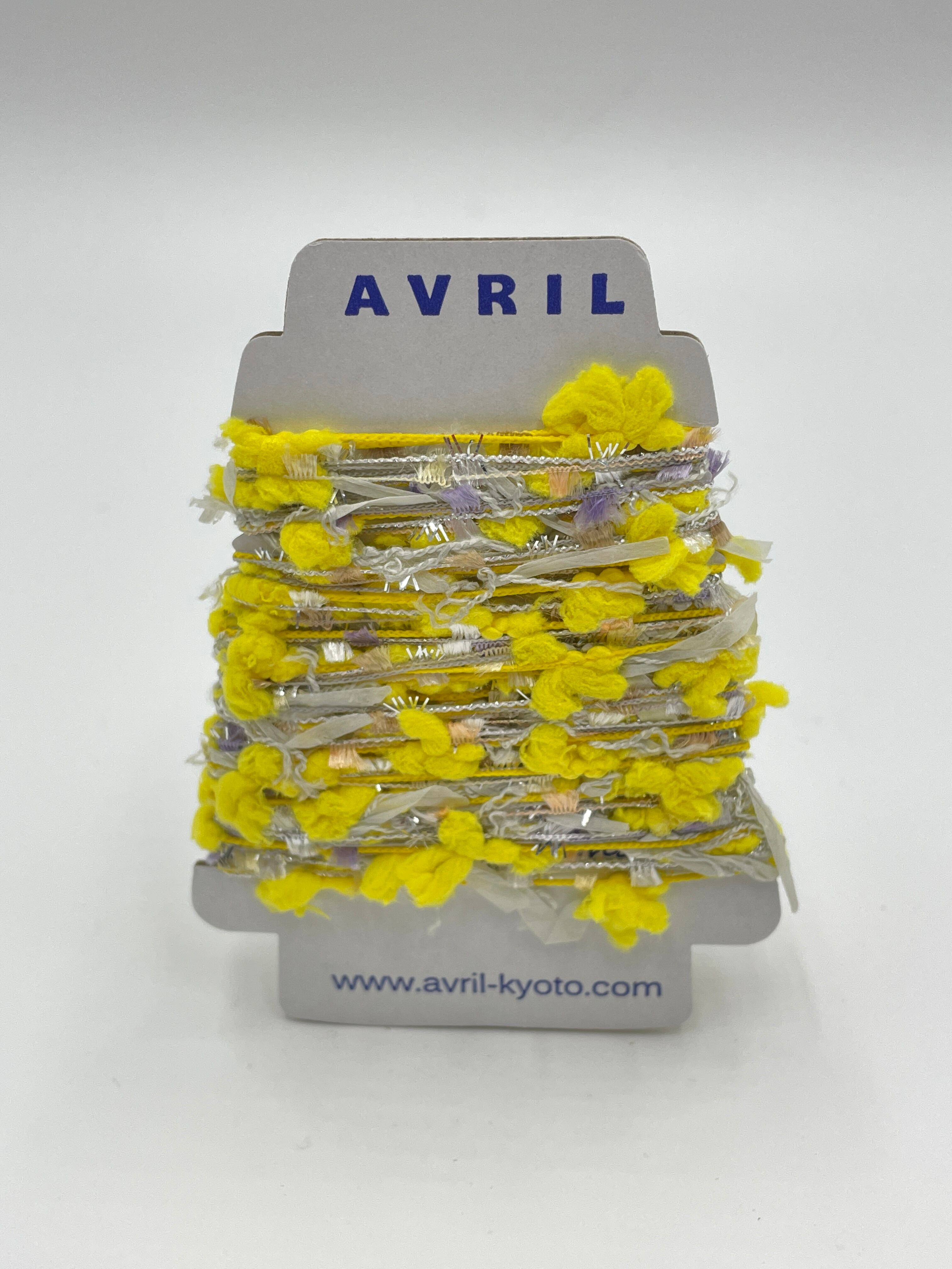 集めたくなる♬楽しい♬可愛い♡『ちょこっと巻きのファンシー糸』AVRILペラコーン132