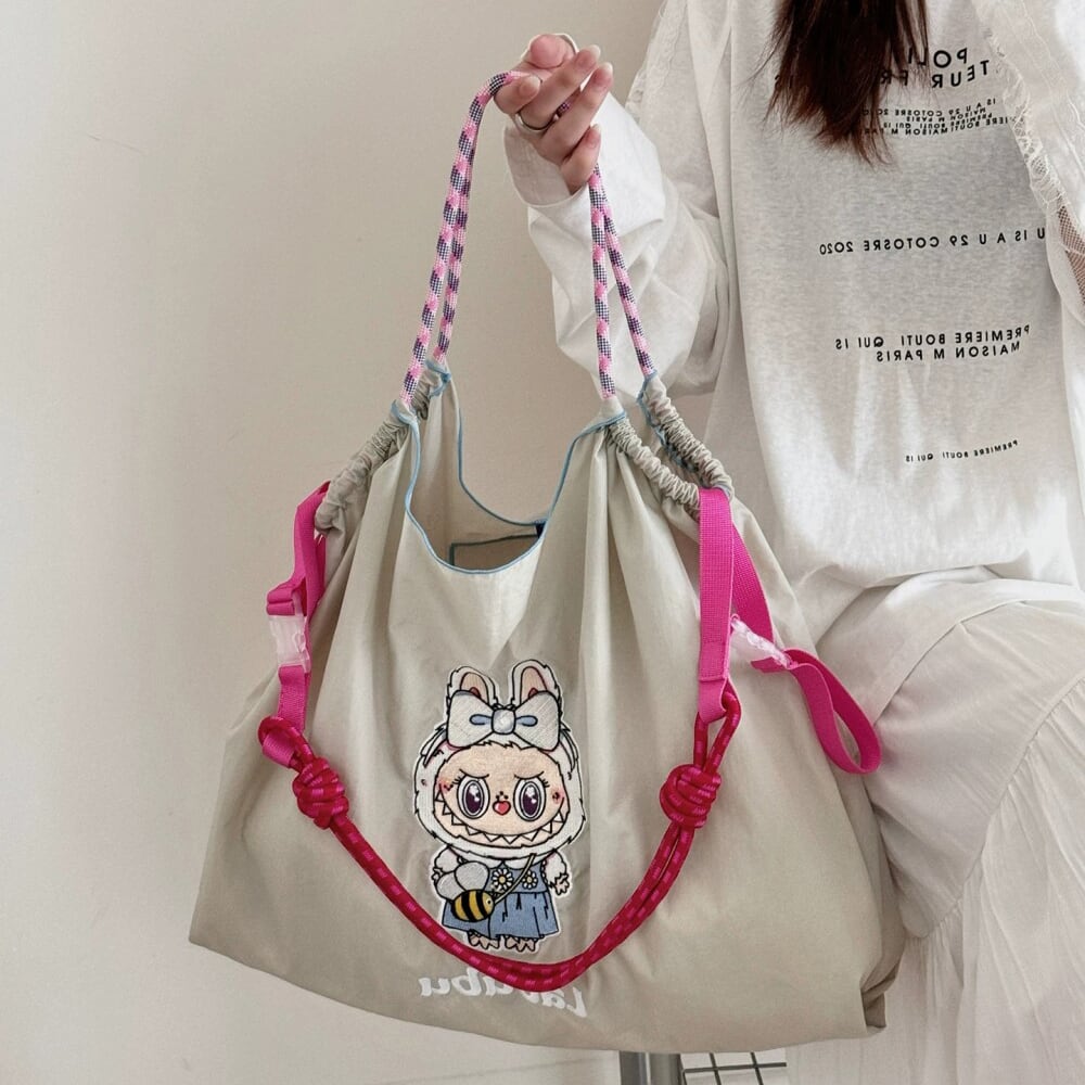在庫一掃セール！新作！お出掛けショルダートートバッグ☆2WAY☆手刺繍 超軽量・大容量・新柄！Labubu刺繍 バッグ 2WAY ショルダー トート 大