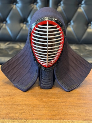 【大きいサイズの面✨コブラフォース改✨】【 アゴヘリ高級素材の鹿皮✨】【面サイズ71〜73】練習用 試合用兼用防具『コブラフォース改』11㎜ 織刺✨面