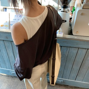 fake two-piece cut and sew top J00015