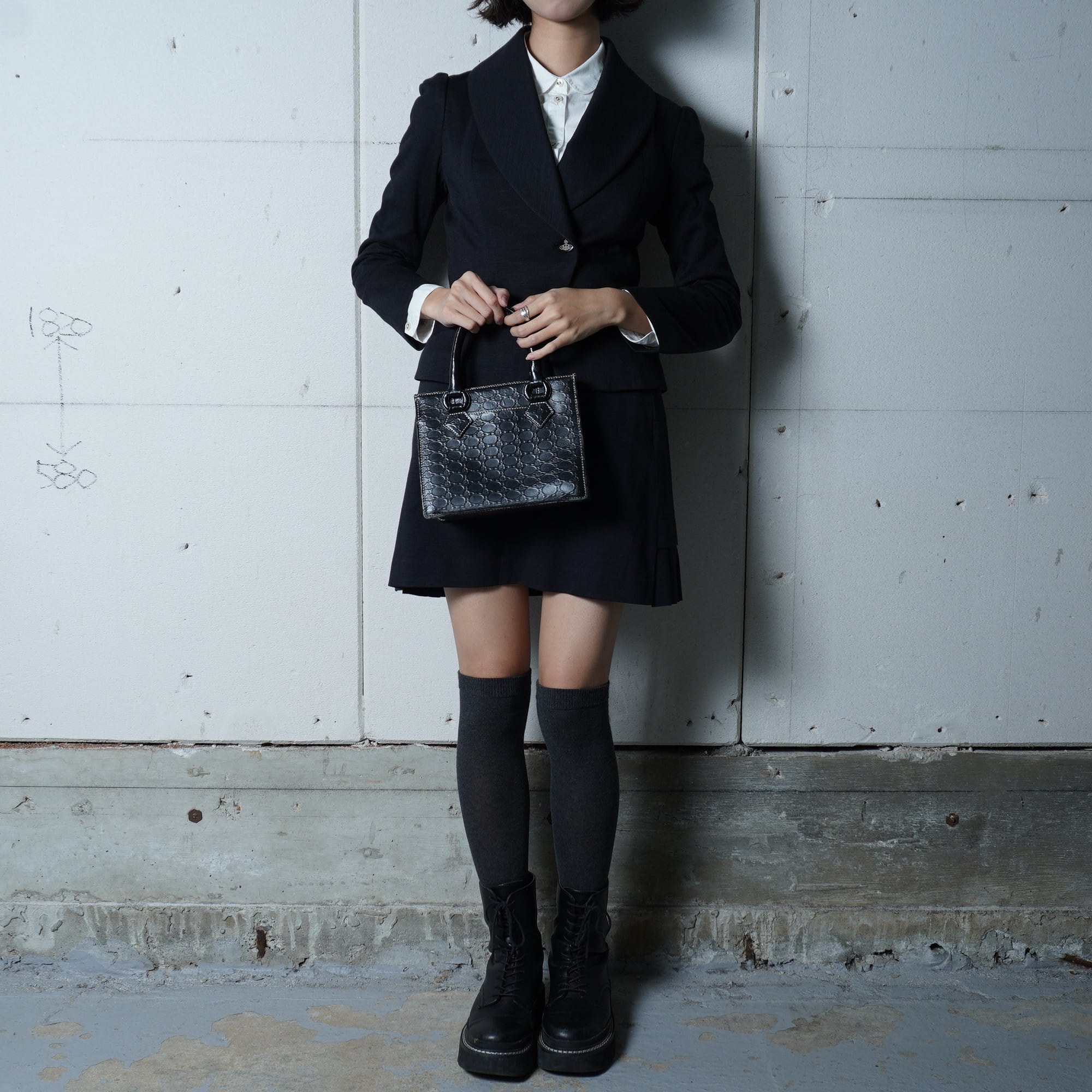 Vivienne Westwood】ヴィヴィアンウエストウッド ”オーブロゴ総柄