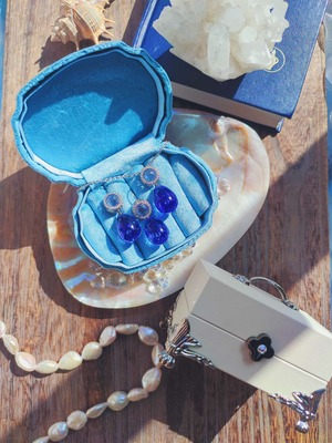 耳飾り単品【OCEAN SURFACE SAPPHIRE BLUE DROP EARRING  ／誕生石シリーズ９月（XX393） 】