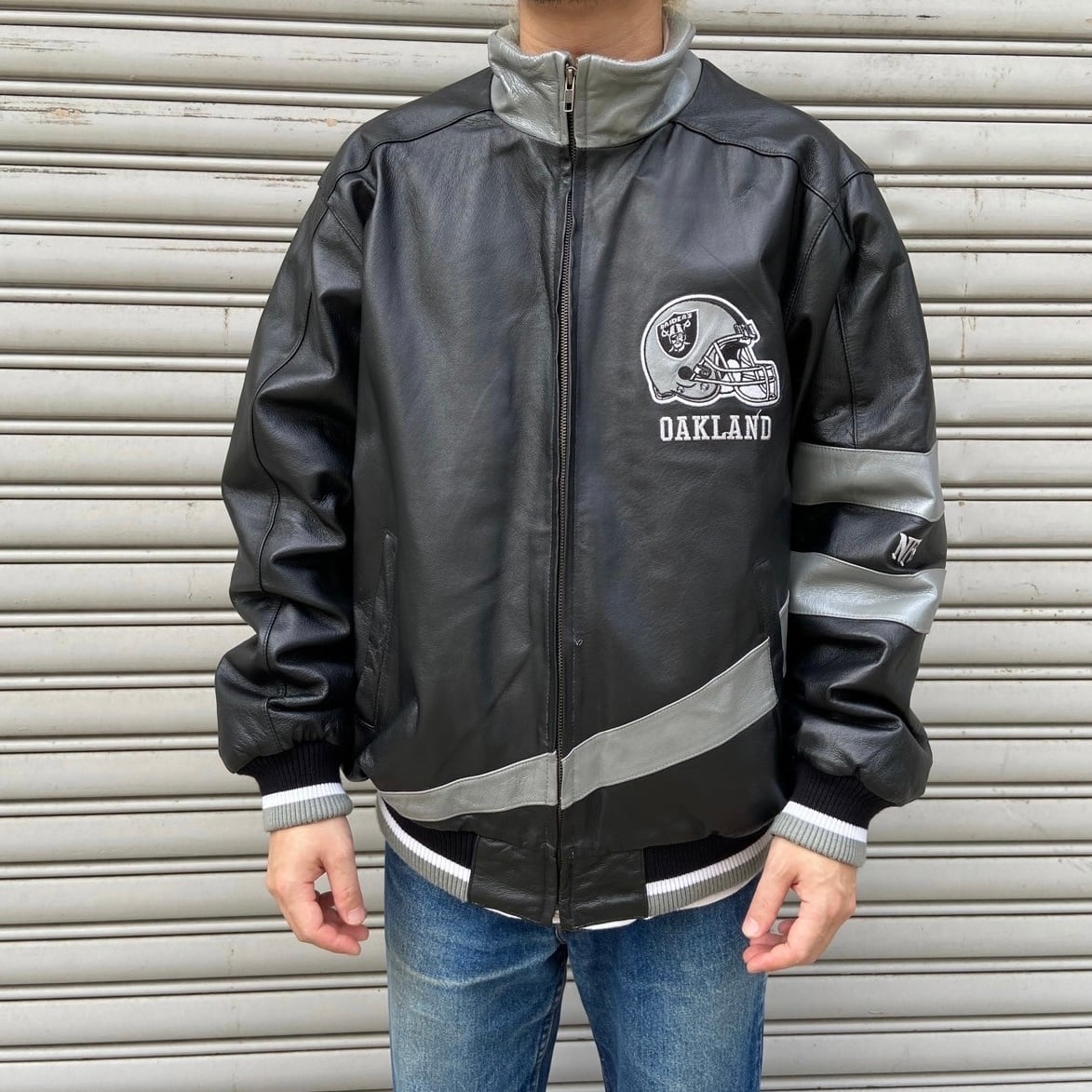 NFL オークランド・レイダース レザースタジャン 黒 M チーム NFL オークランド・レイダース レザースタジャン 黒 M チーム