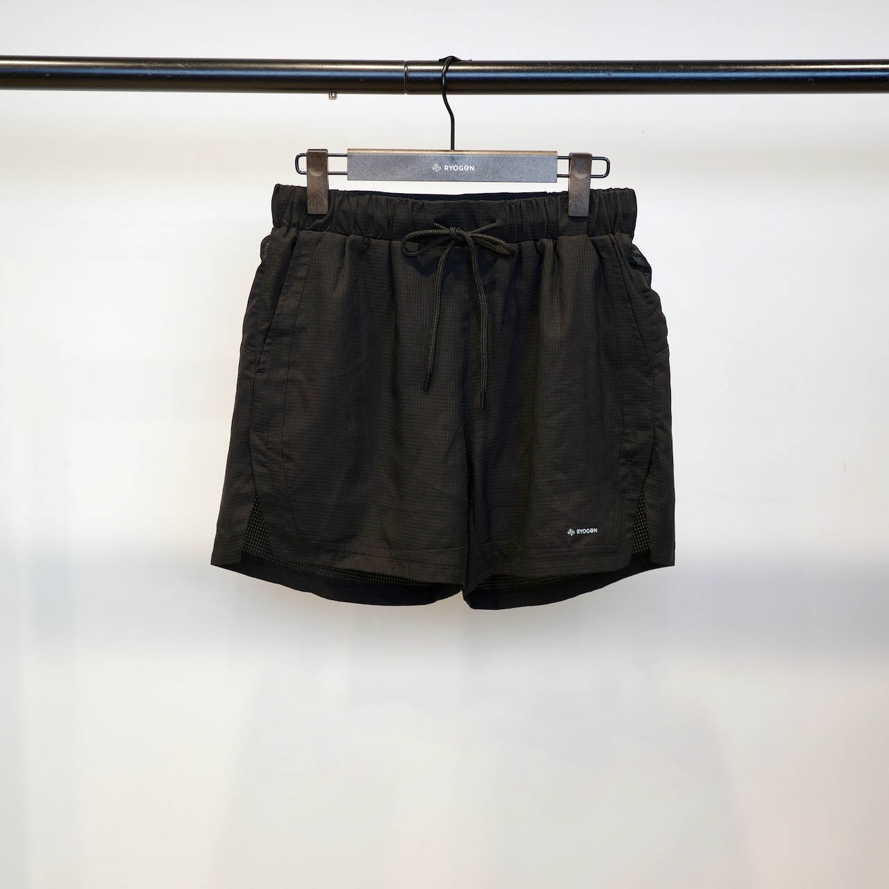 RACING PRO SHORTS / SIGNATURE