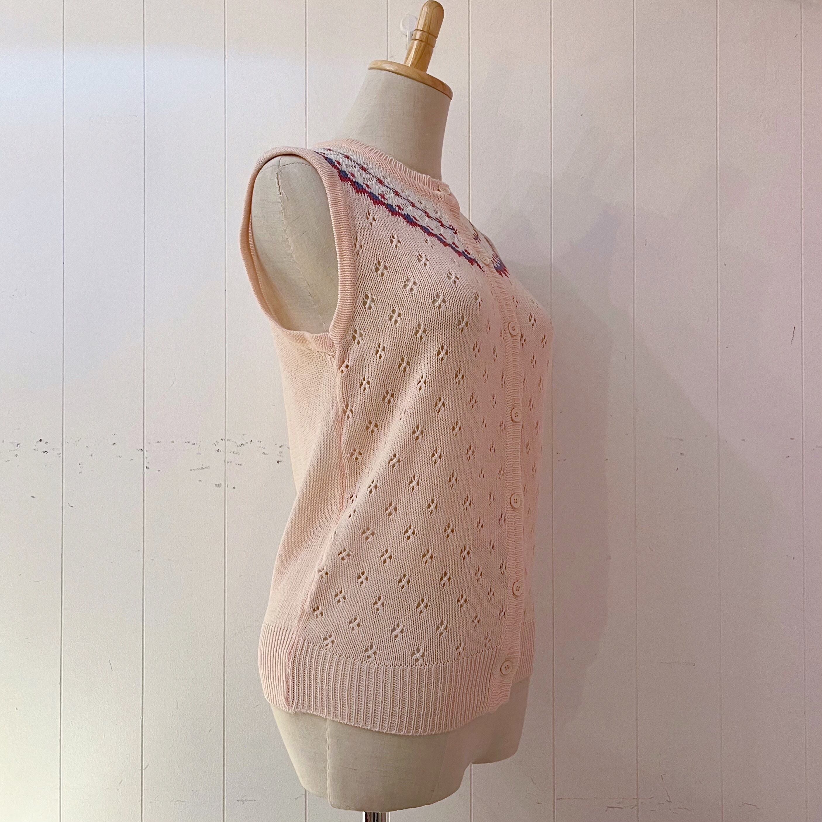 centripetal pattern pink vest