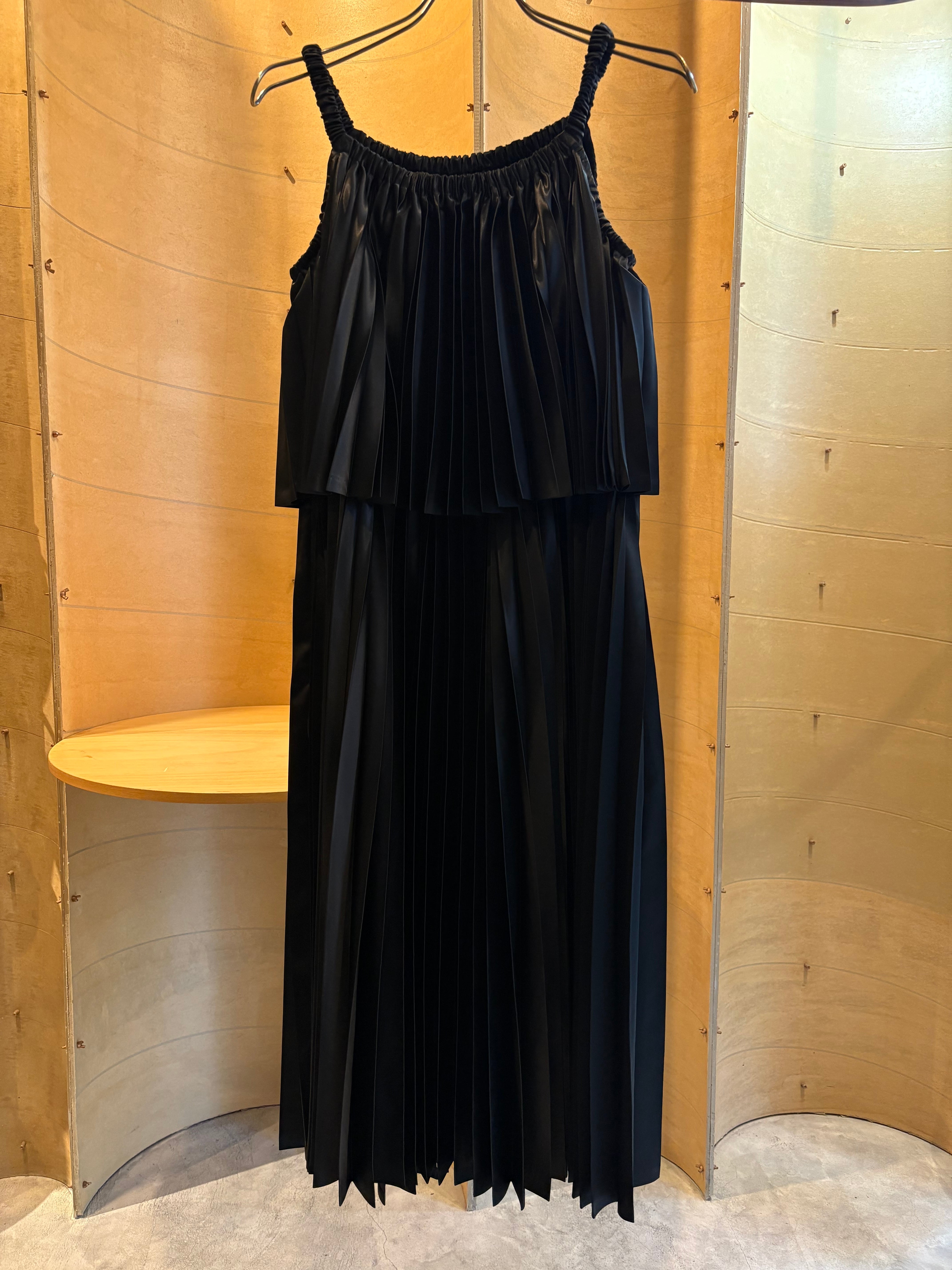 noir kei ninomiya | SIX6