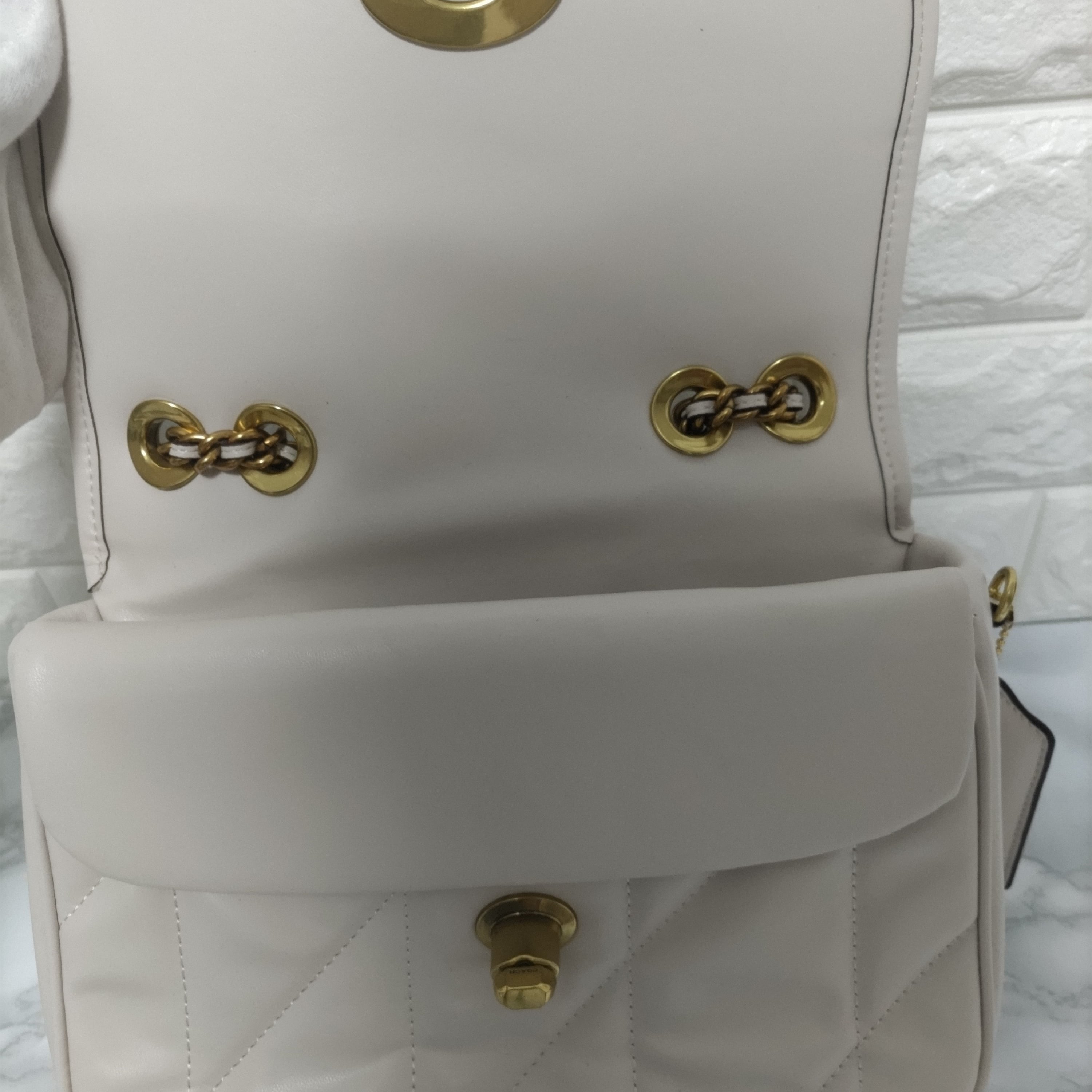 COACH コーチ ピロー マディソン ショルダー バッグ チョーク ホワイト 