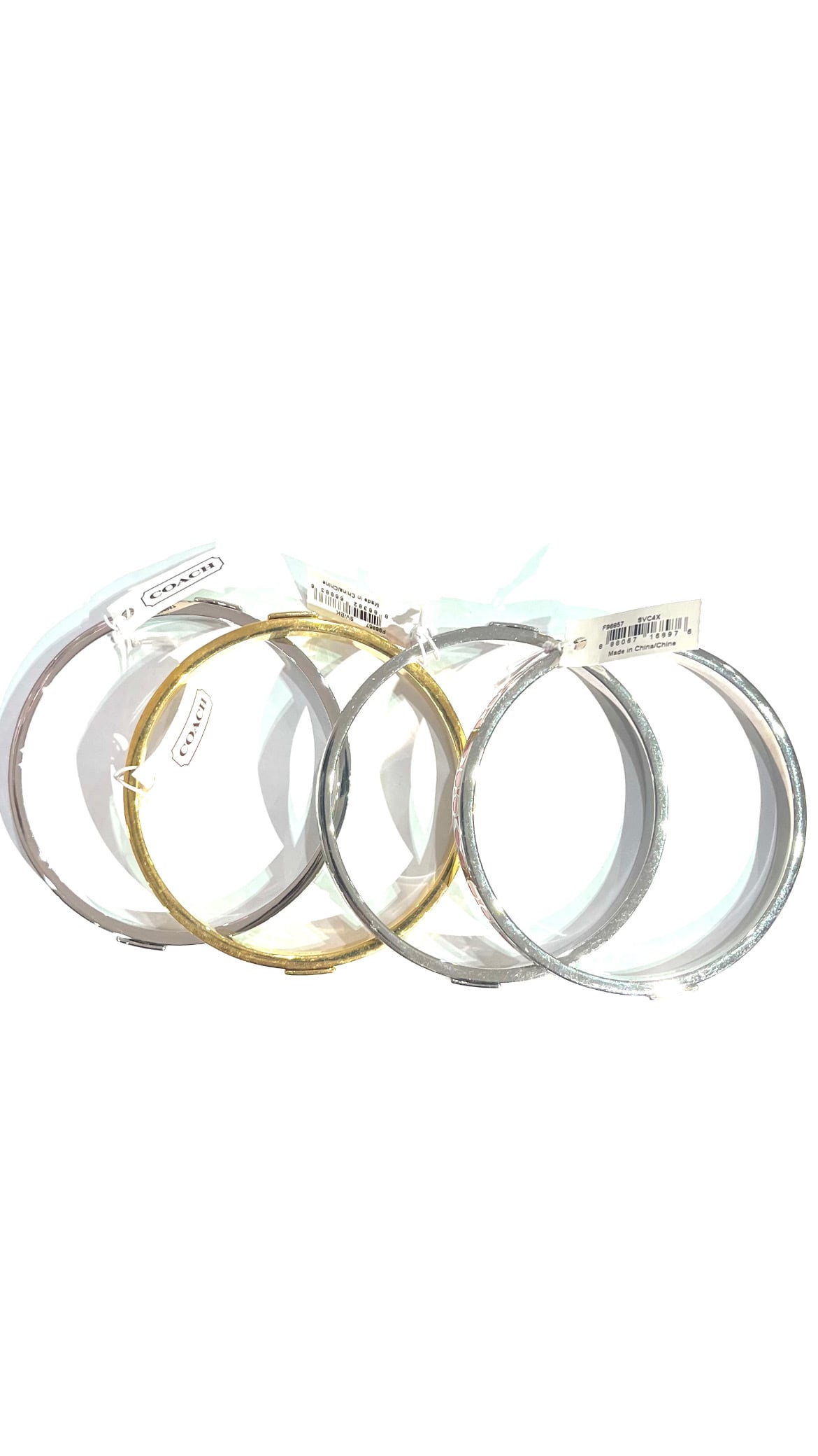 SALE50％OFF 【COACH】新品コーチアウトレット シグネチャーバングル